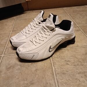 Nike Men's White and Black Sneakers